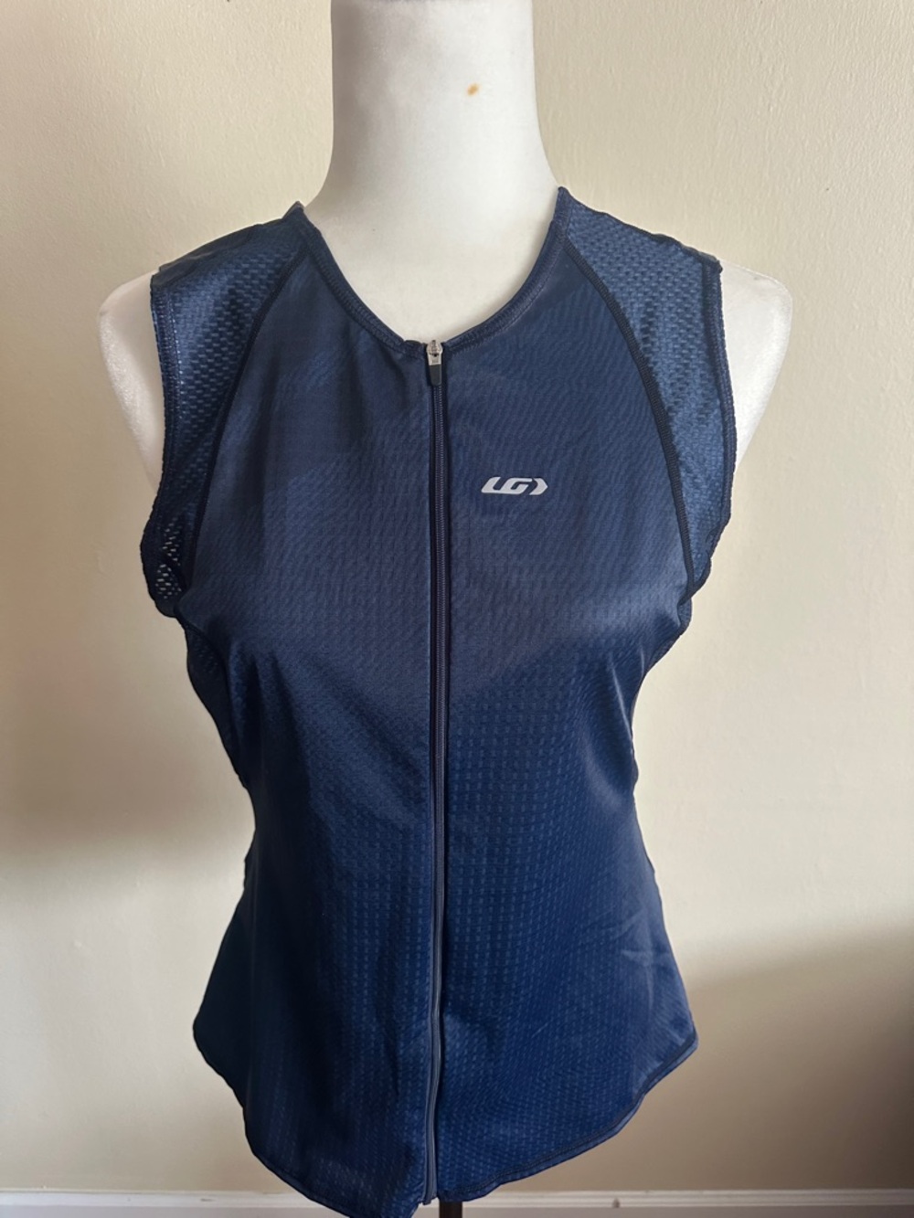 Louis Garneau Women's Navy Sleeveless Cycling Tank with Front Zip
